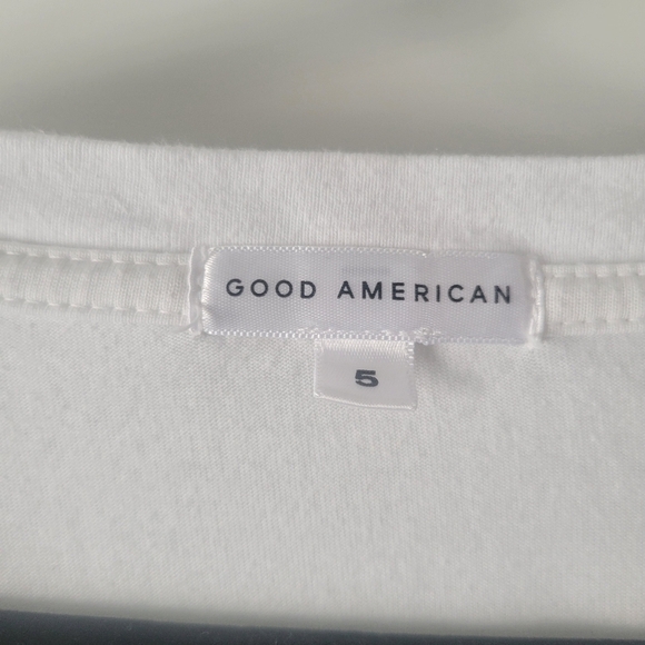 Good American NWT  white tee V-neck size 5. - Picture 4 of 12